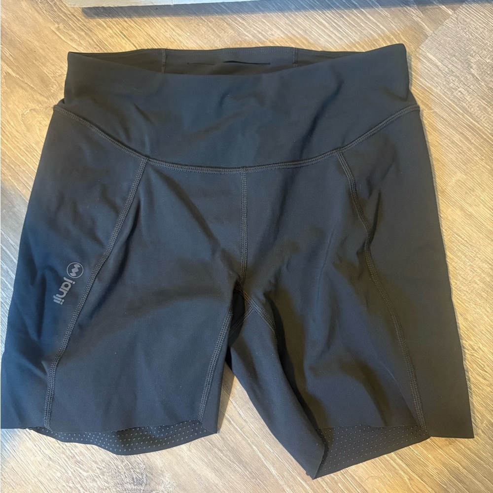 Janji Black Bike Shorts Athletic Fit